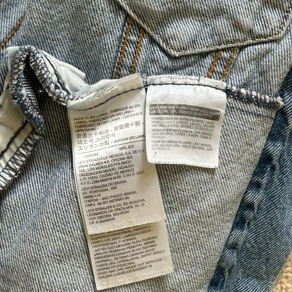 Levis denim jacket XS - Picture 3 of 6